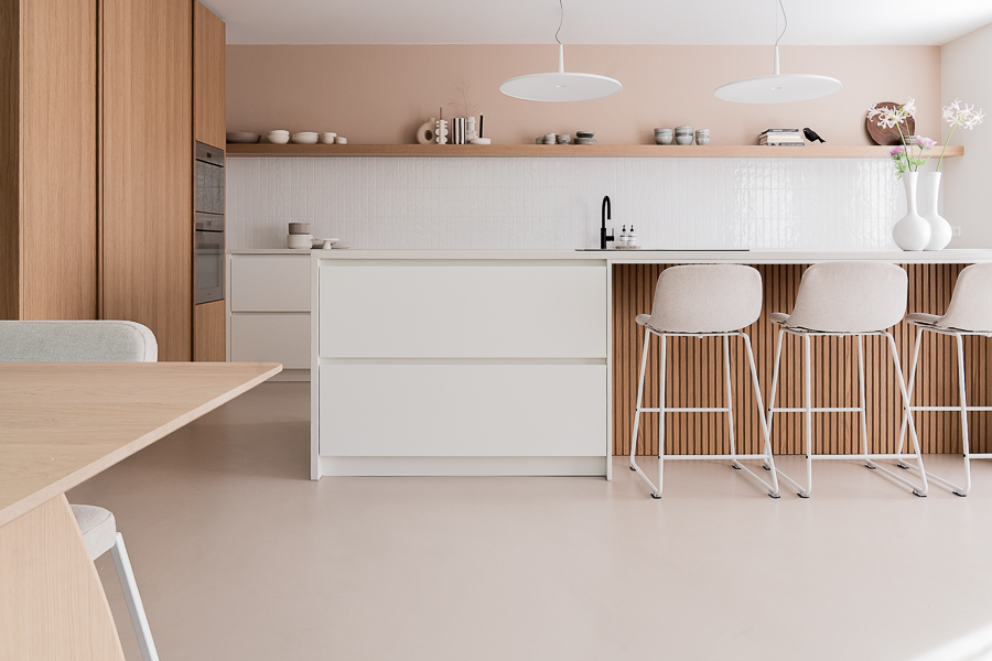 Zilva vloeren 1 Beige Beton Cire vloer in woonkeuken